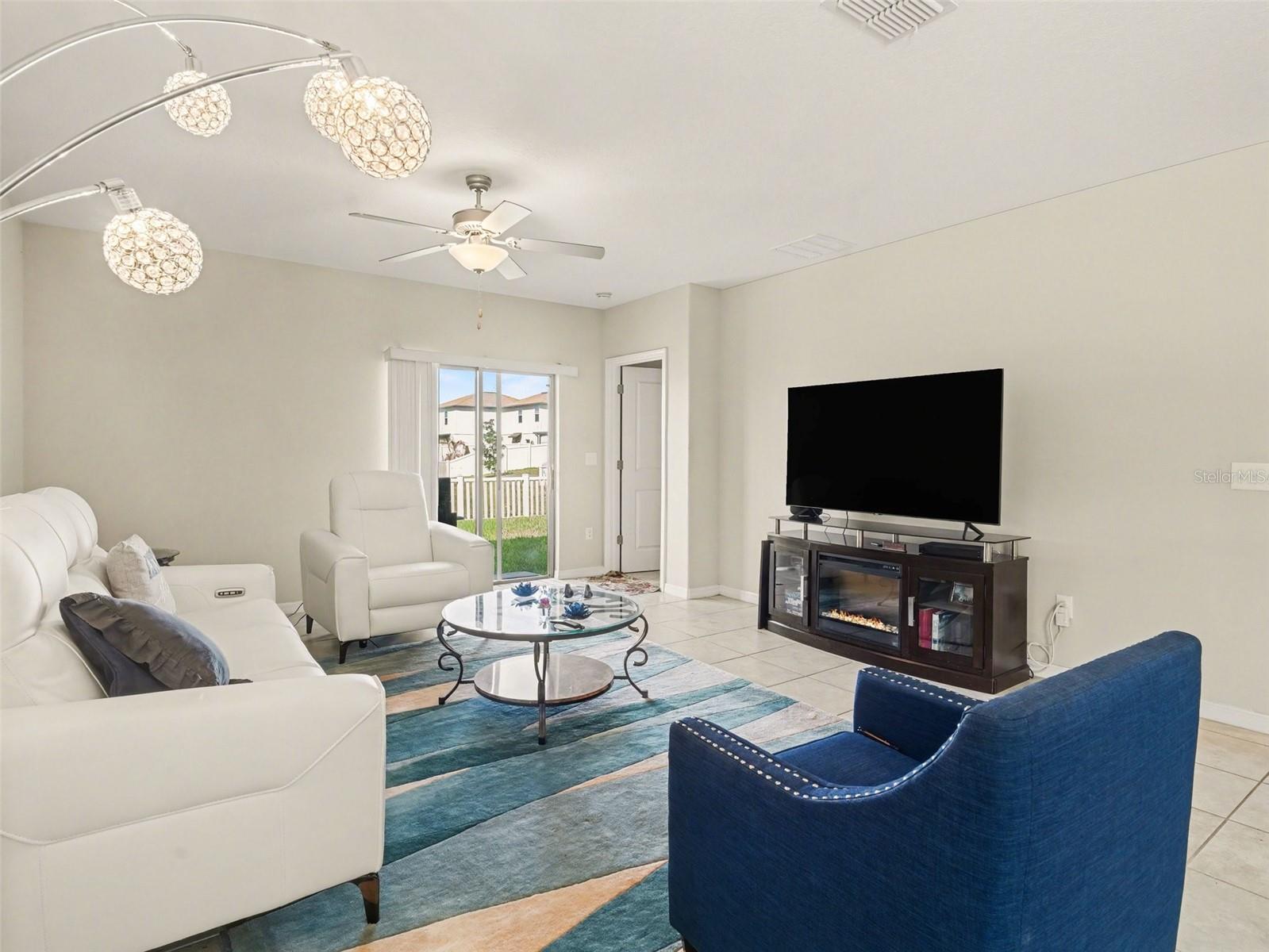 15453 BROAD BRUSH DR, SUN CITY CENTER, FL, 33573