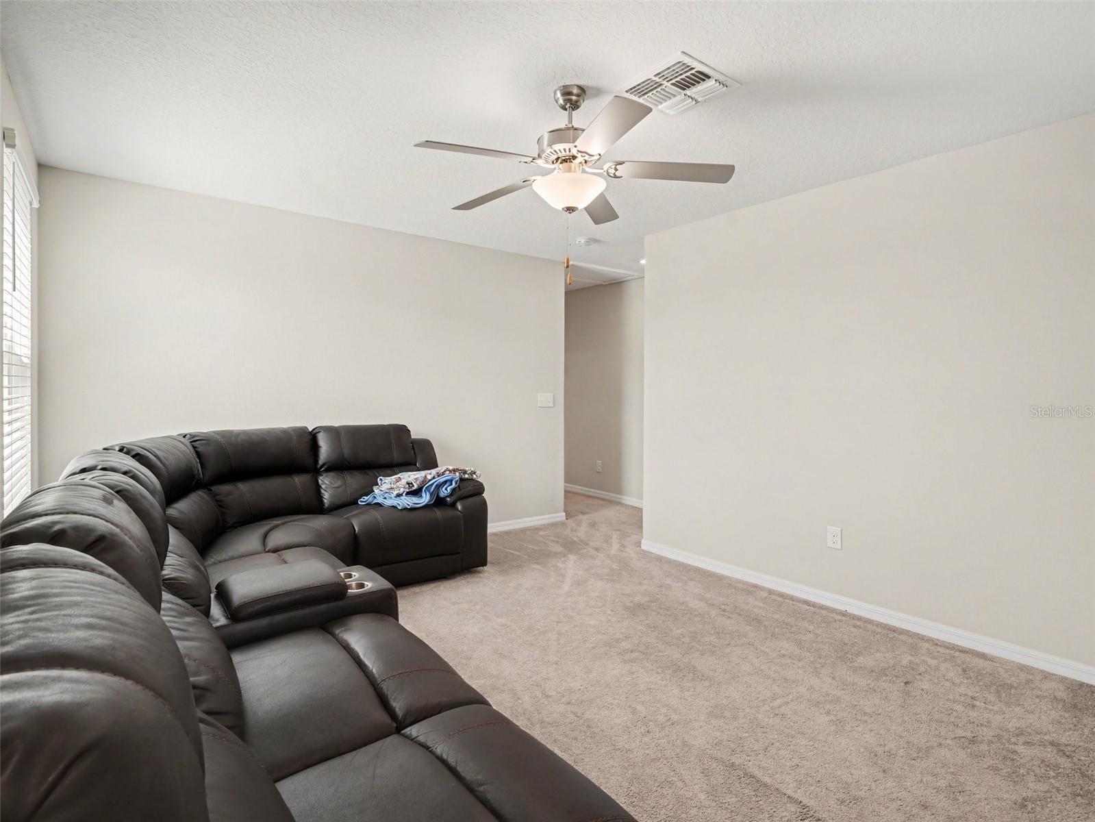 15453 BROAD BRUSH DR, SUN CITY CENTER, FL, 33573