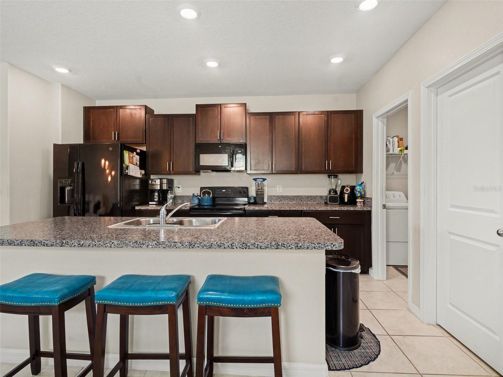 15453 BROAD BRUSH DR, SUN CITY CENTER, FL, 33573