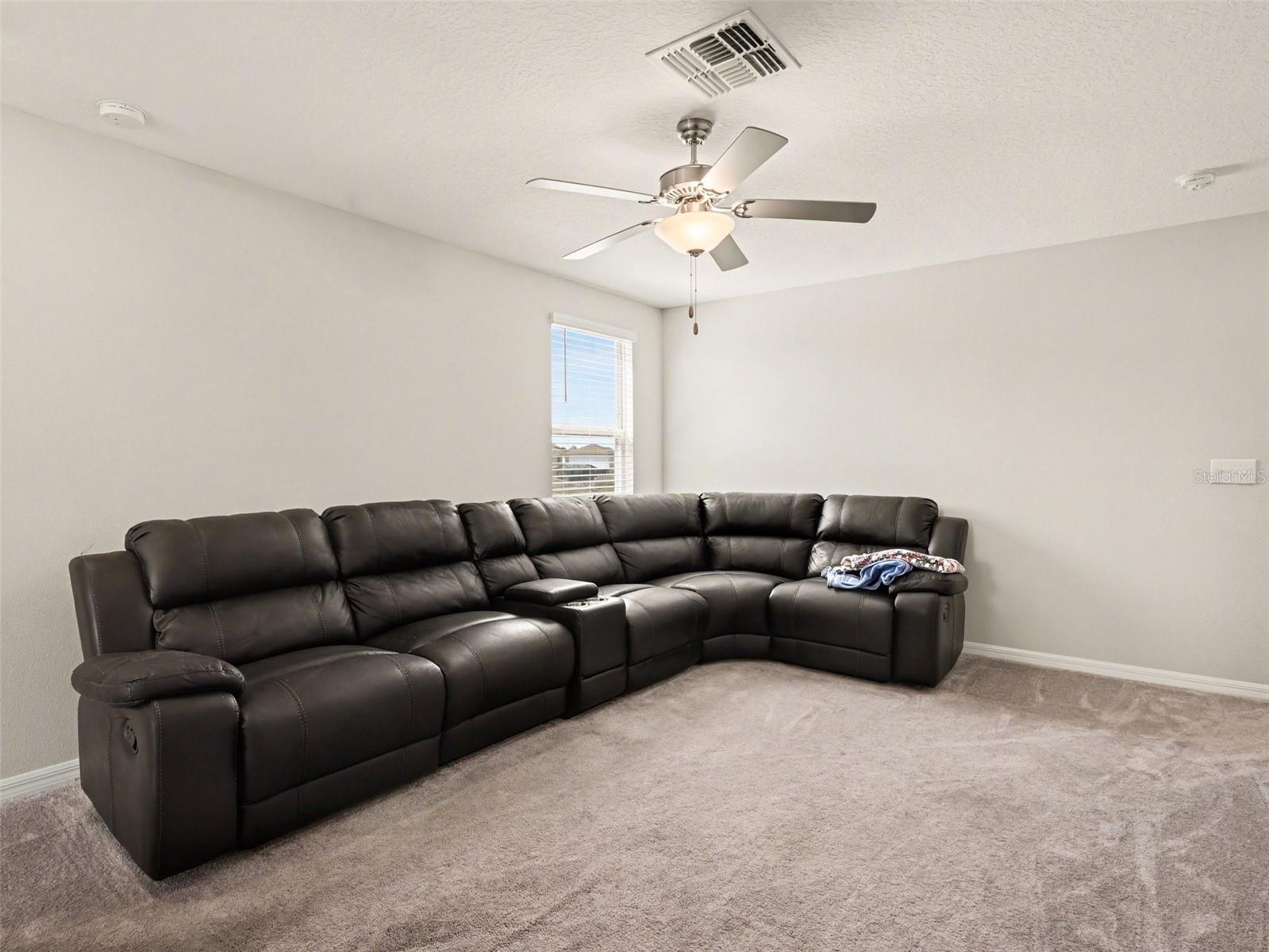 15453 BROAD BRUSH DR, SUN CITY CENTER, FL, 33573