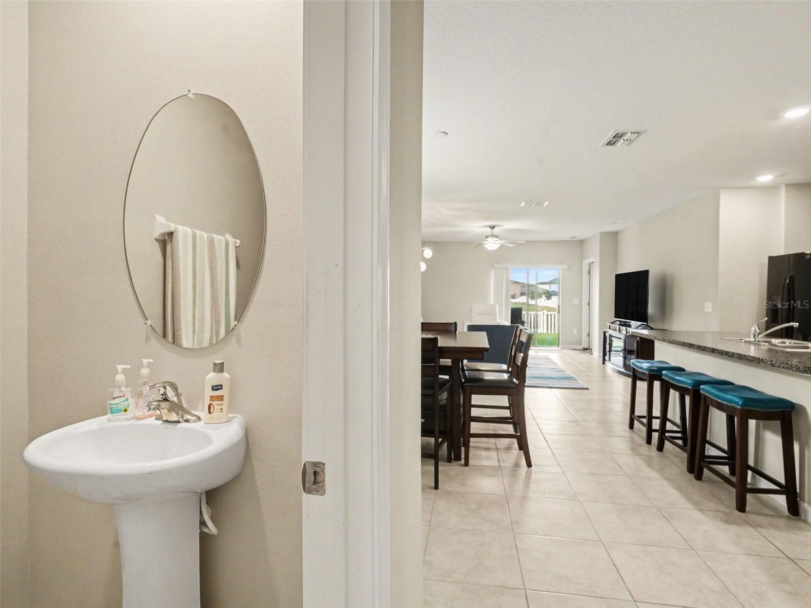 15453 BROAD BRUSH DR, SUN CITY CENTER, FL, 33573