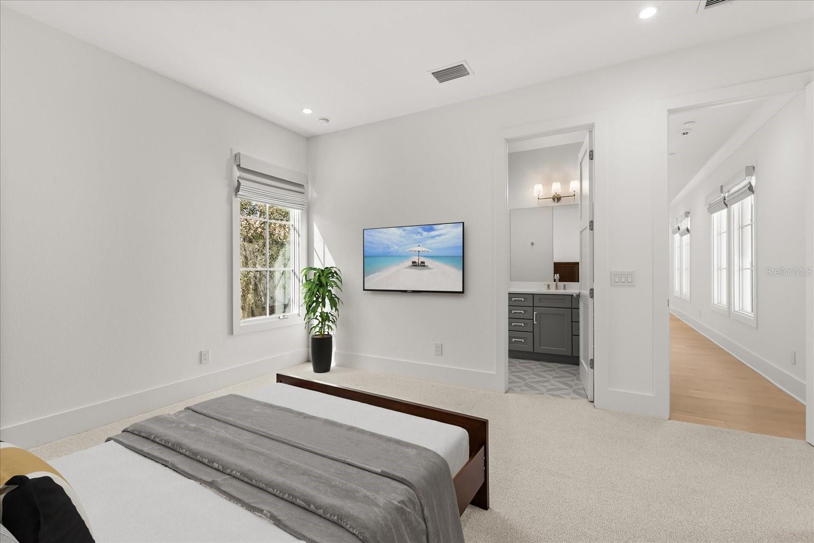 O6380037 Property Photo