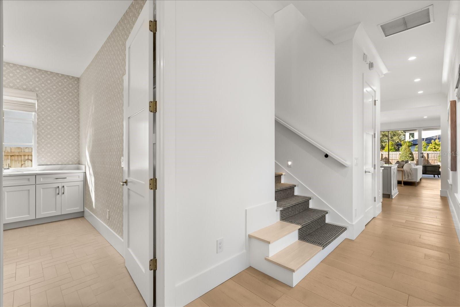 O6380037 Property Photo