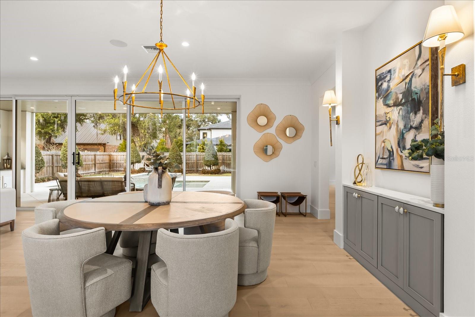 O6380037 Property Photo