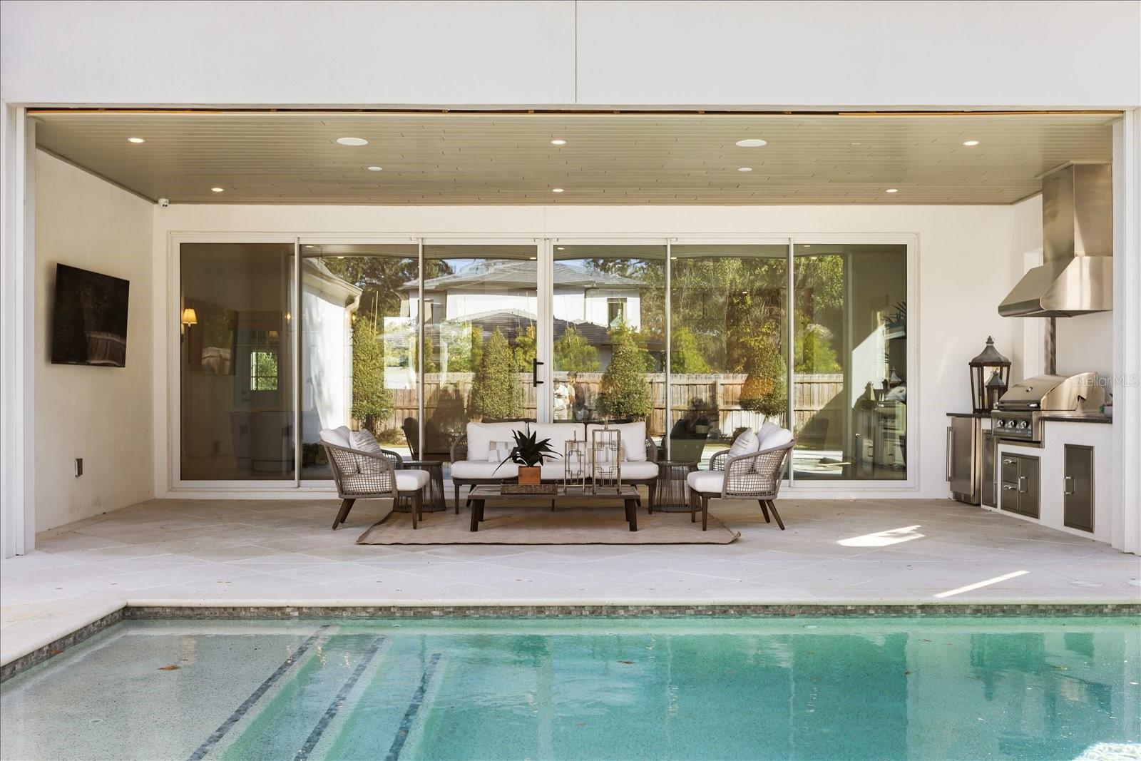 O6380037 Property Photo