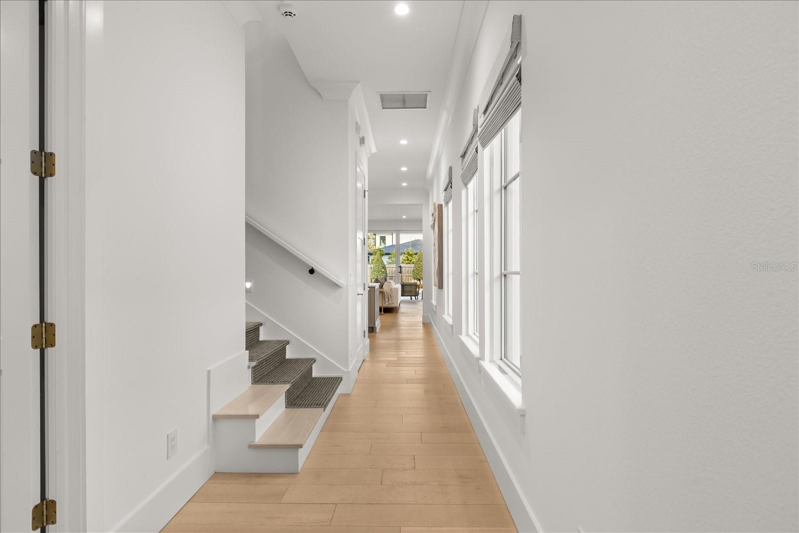 O6380037 Property Photo