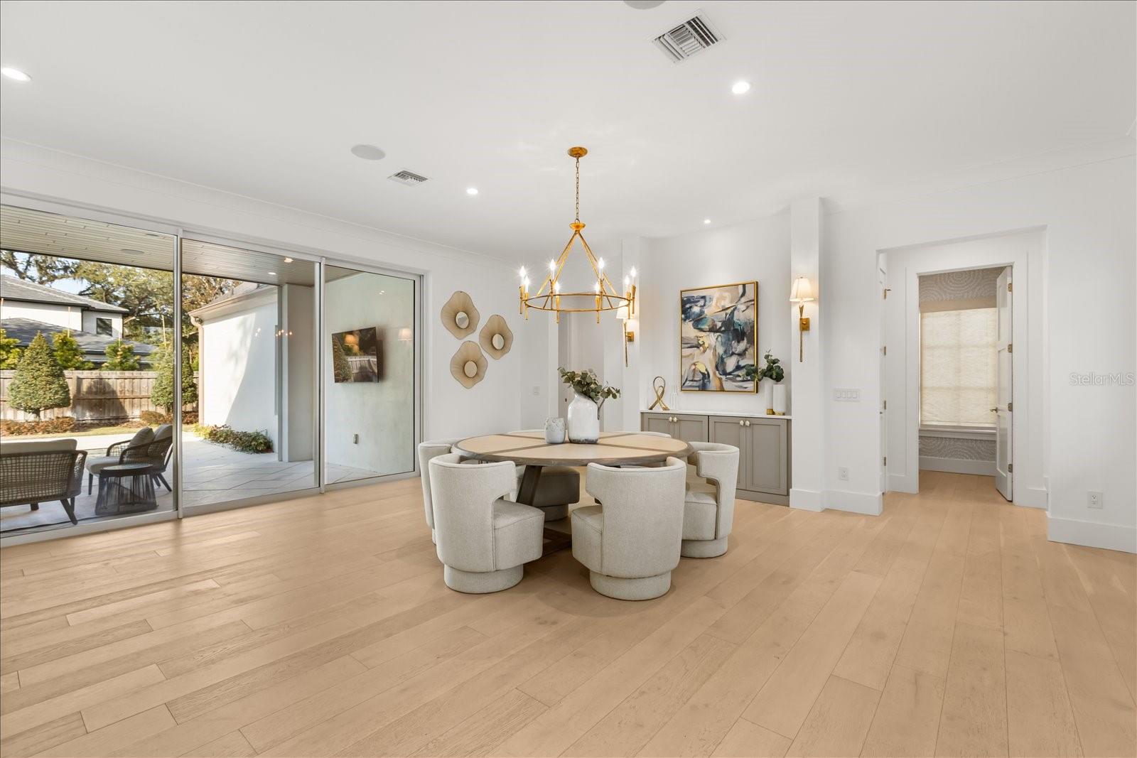 O6380037 Property Photo