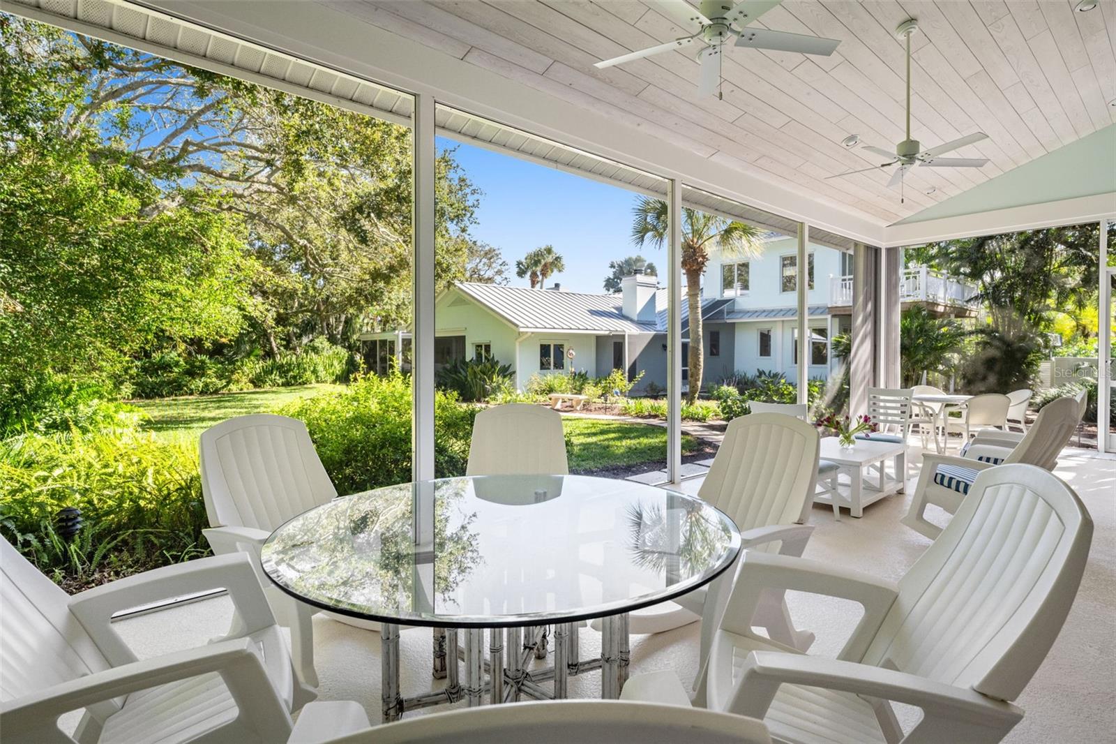 V4947182 Property Photo