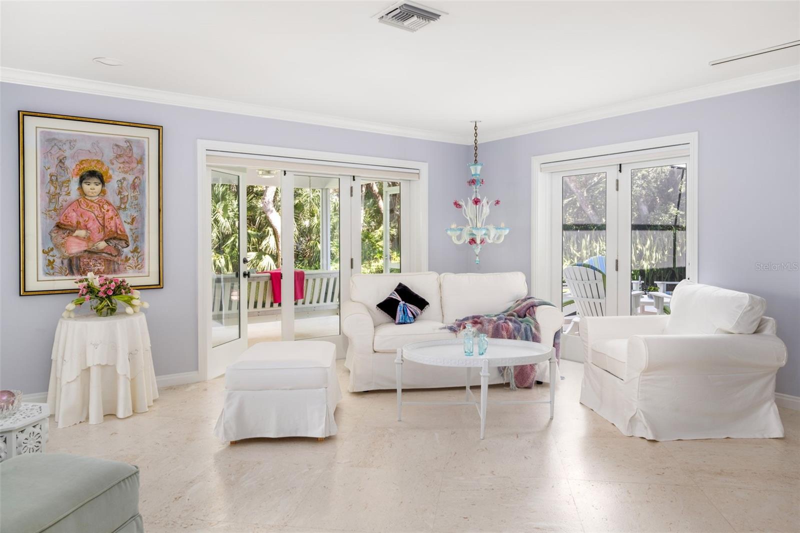 V4947182 Property Photo