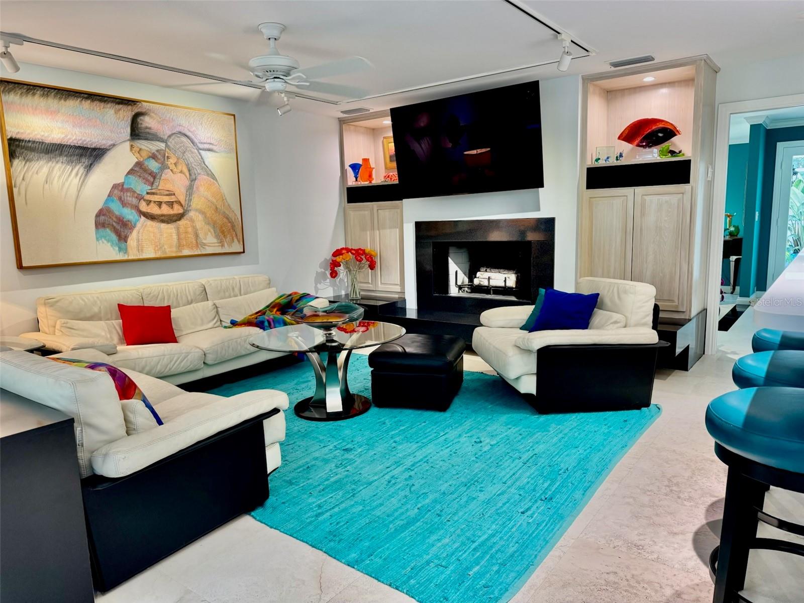 V4947182 Property Photo