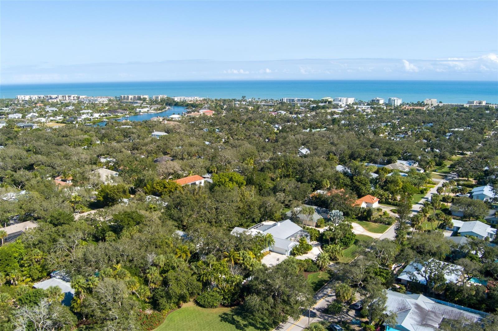 V4947182 Property Photo