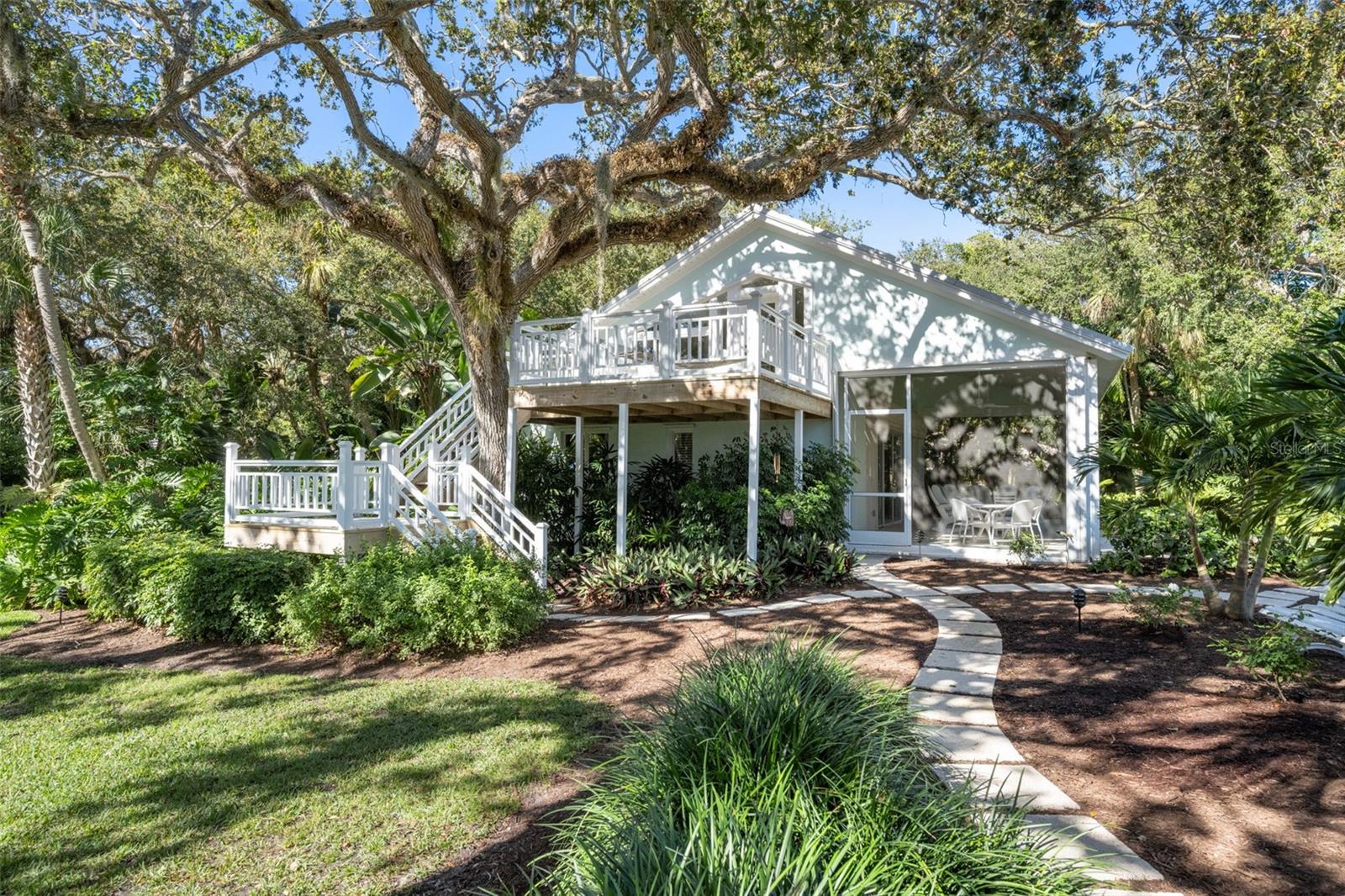 V4947182 Property Photo