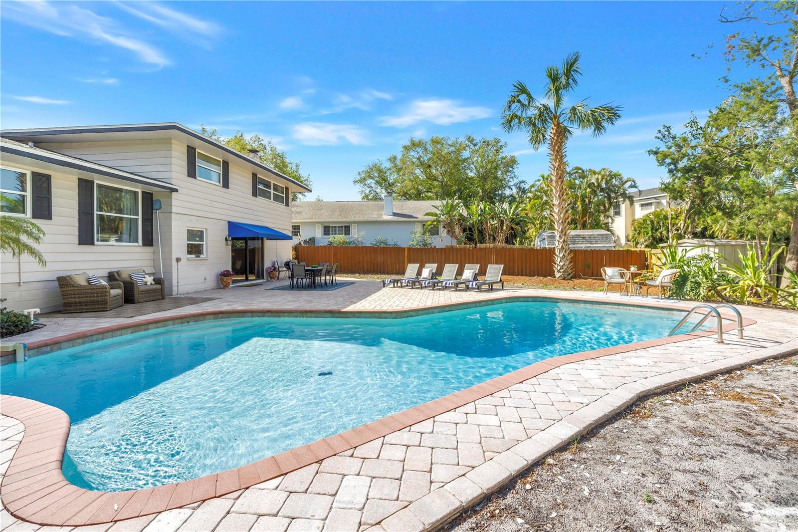 Add your own entertainment to this 122' lot