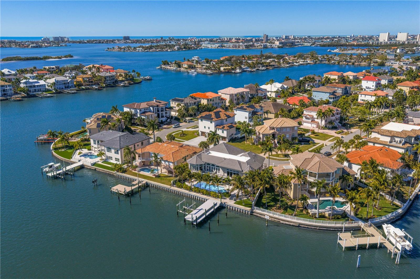 TB8473103 Property Photo