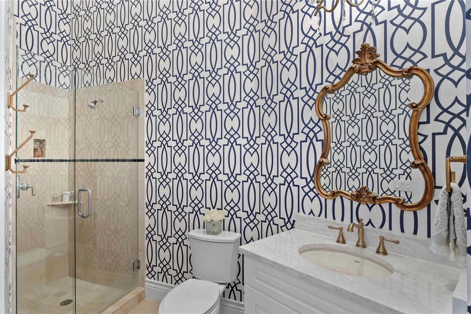 TB8473103 Property Photo