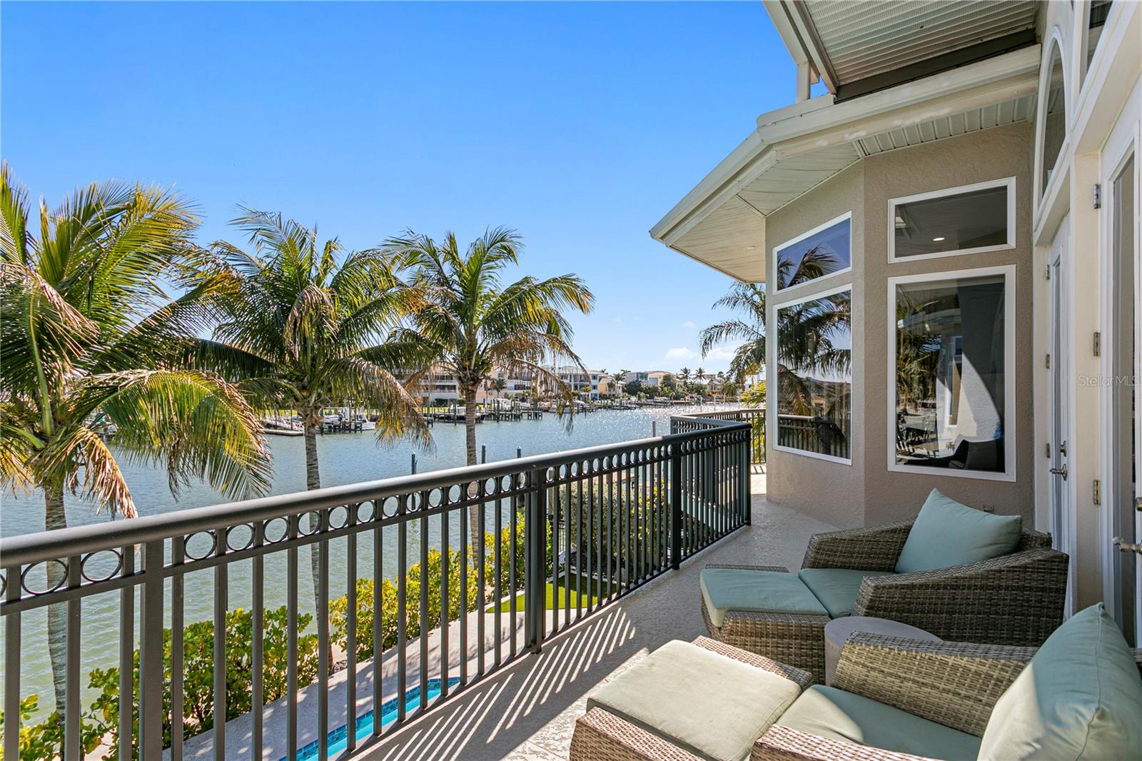 TB8473103 Property Photo