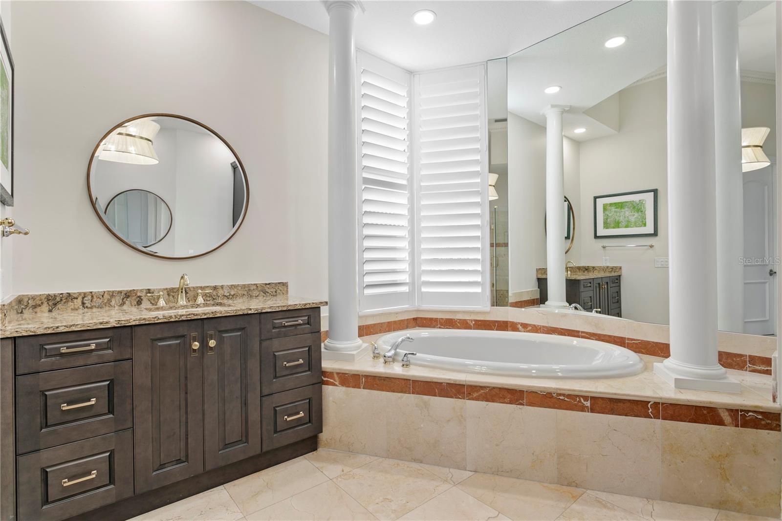 TB8473103 Property Photo