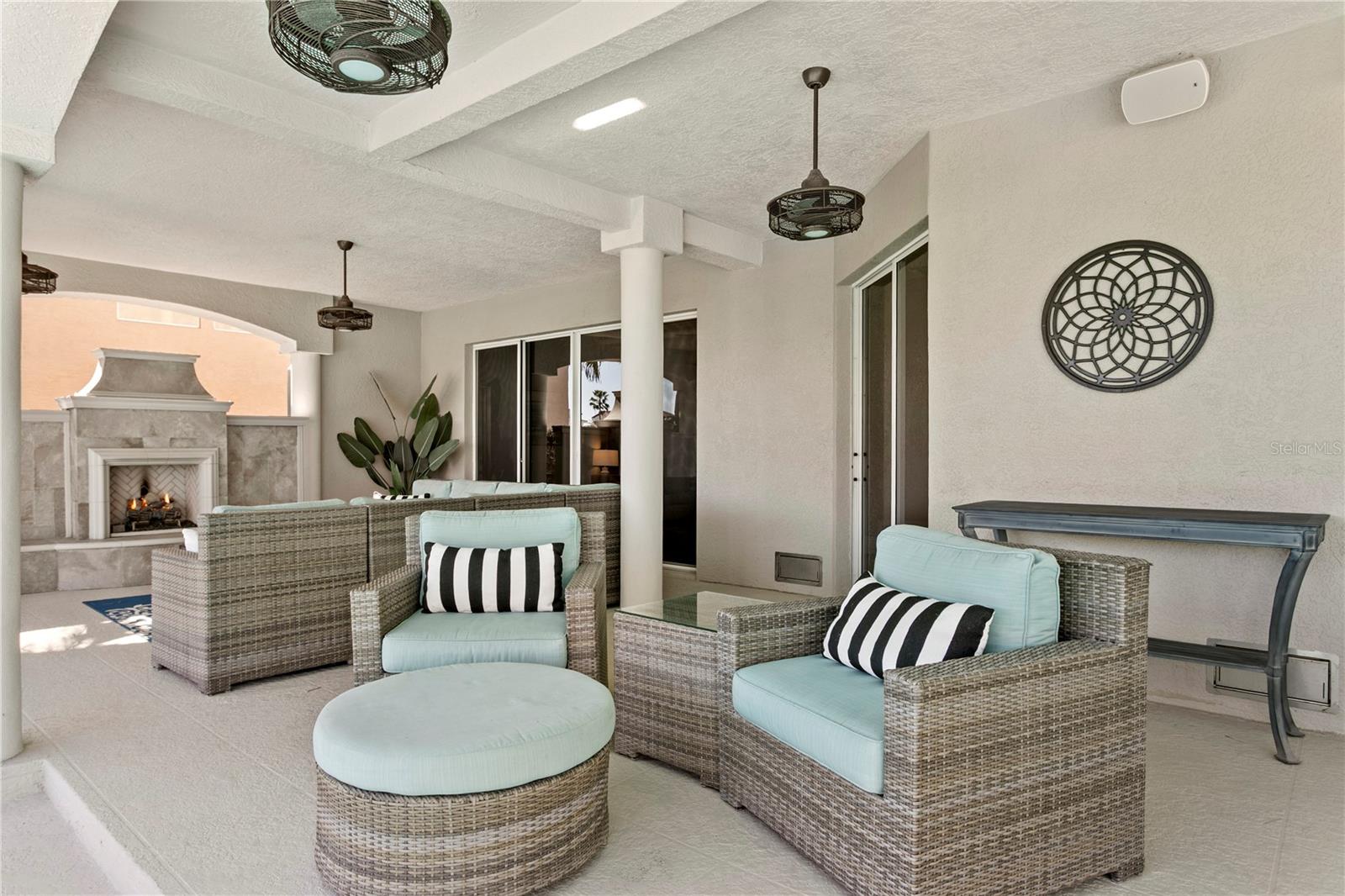 TB8473103 Property Photo