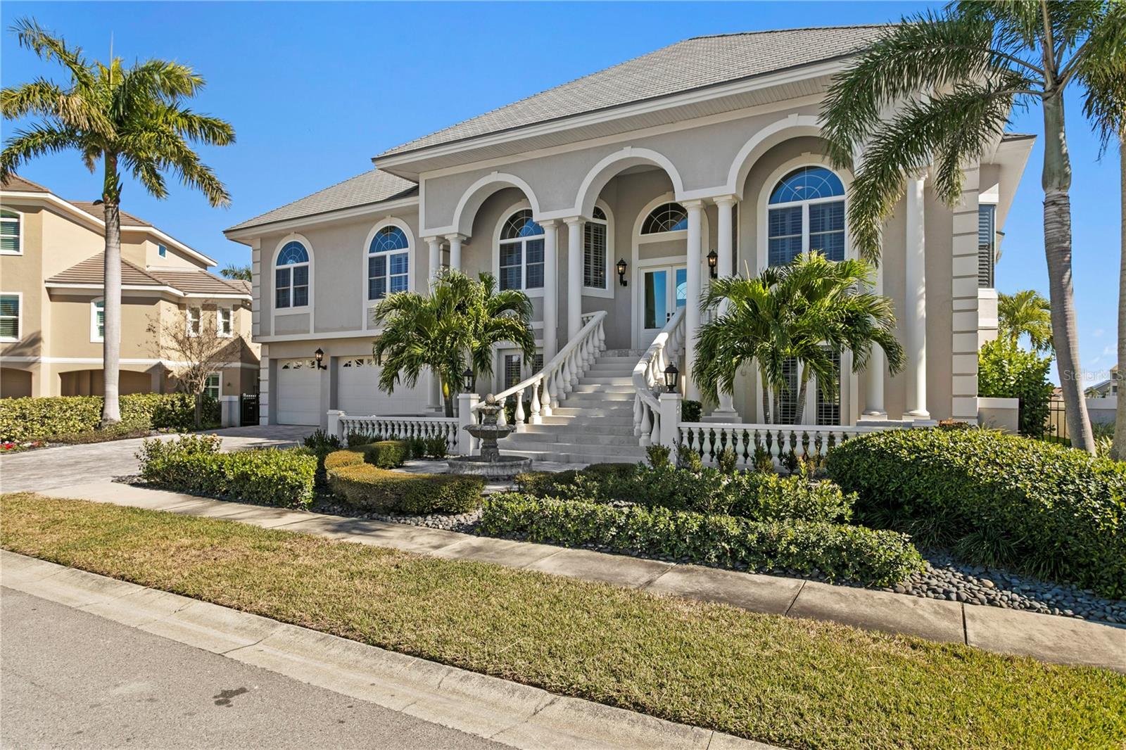 TB8473103 Property Photo