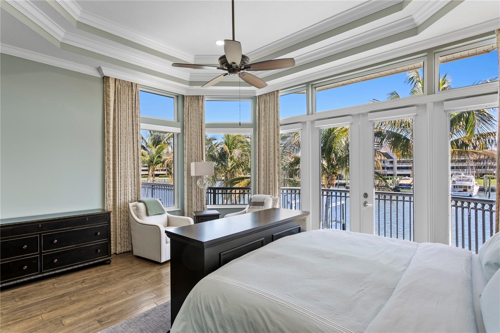 TB8473103 Property Photo