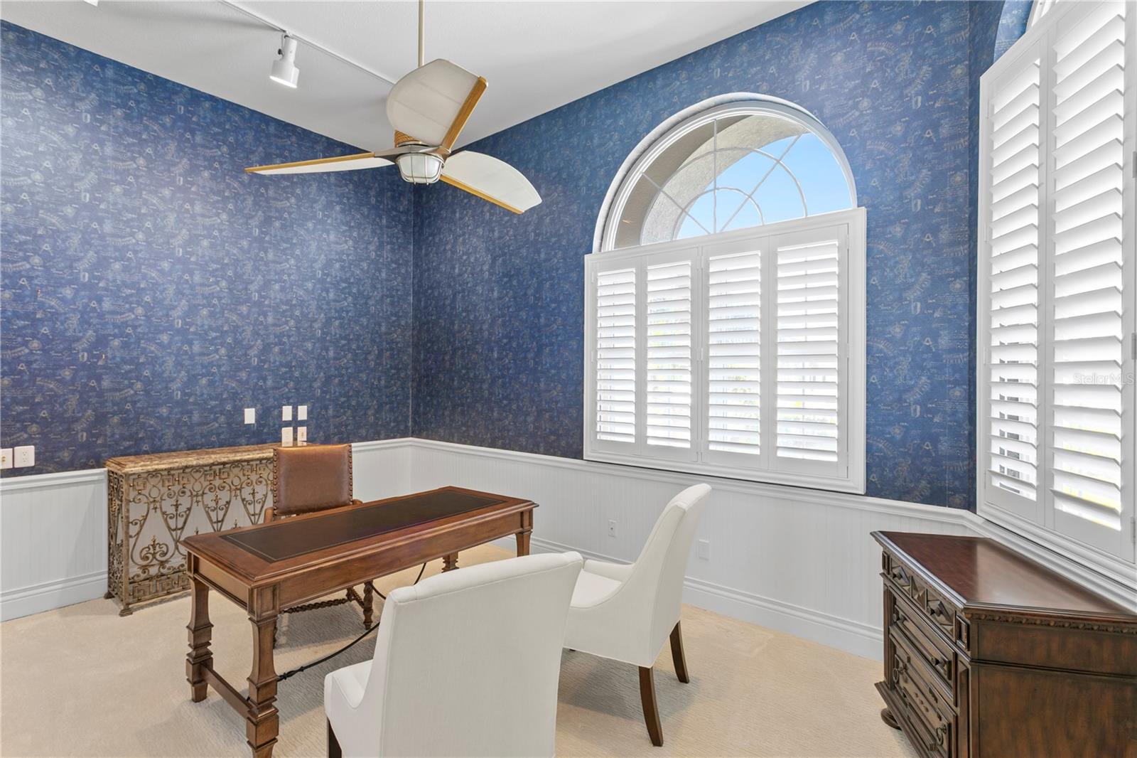 TB8473103 Property Photo