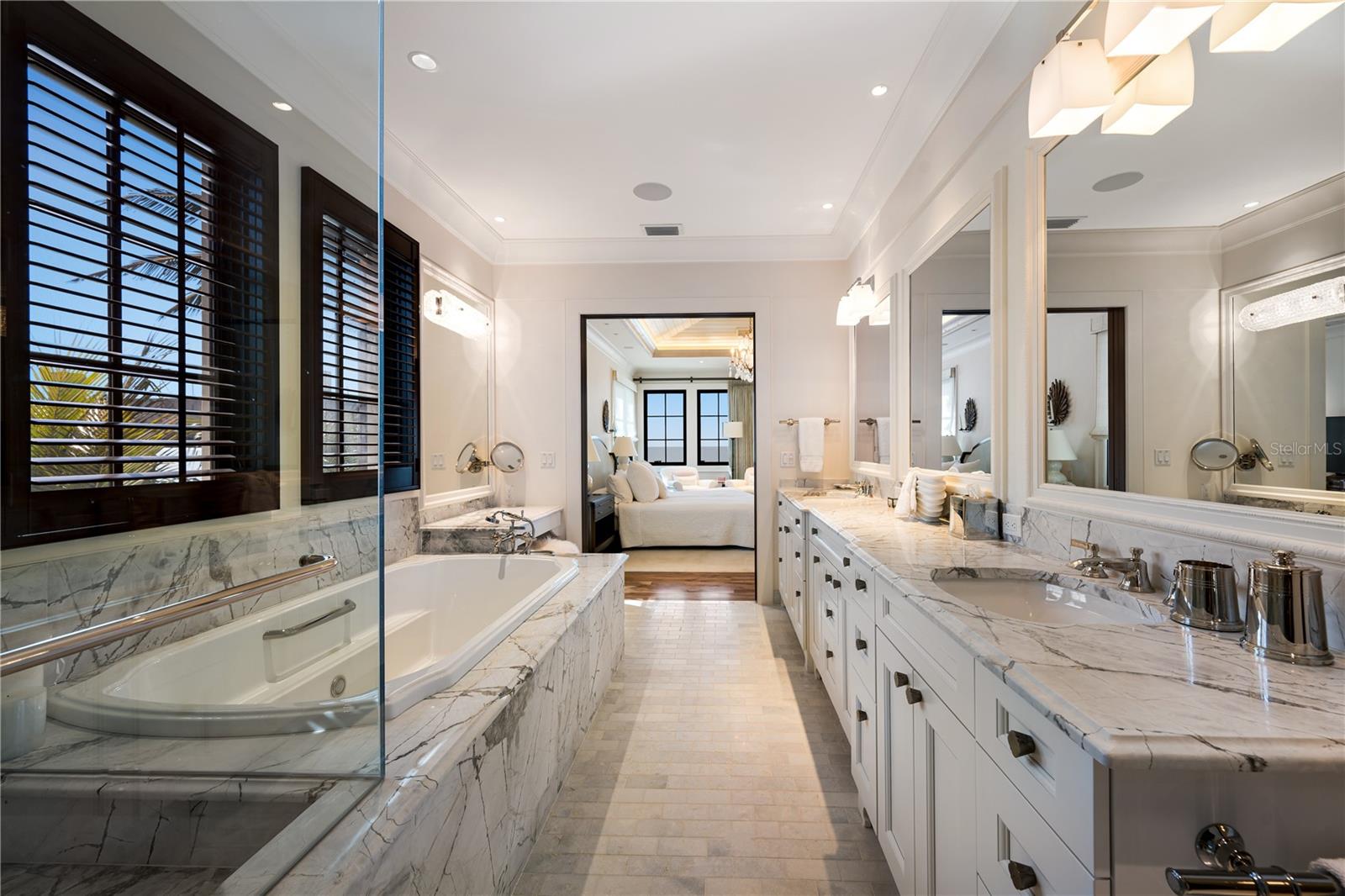 D6146024 Property Photo