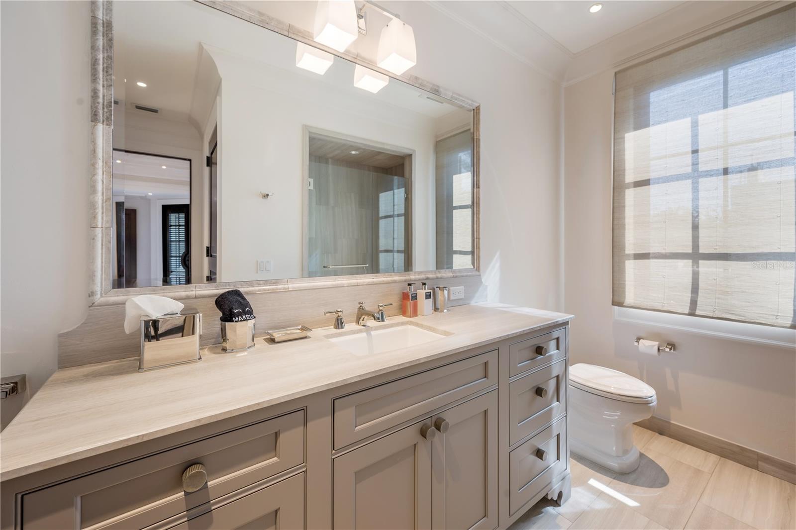 D6146024 Property Photo