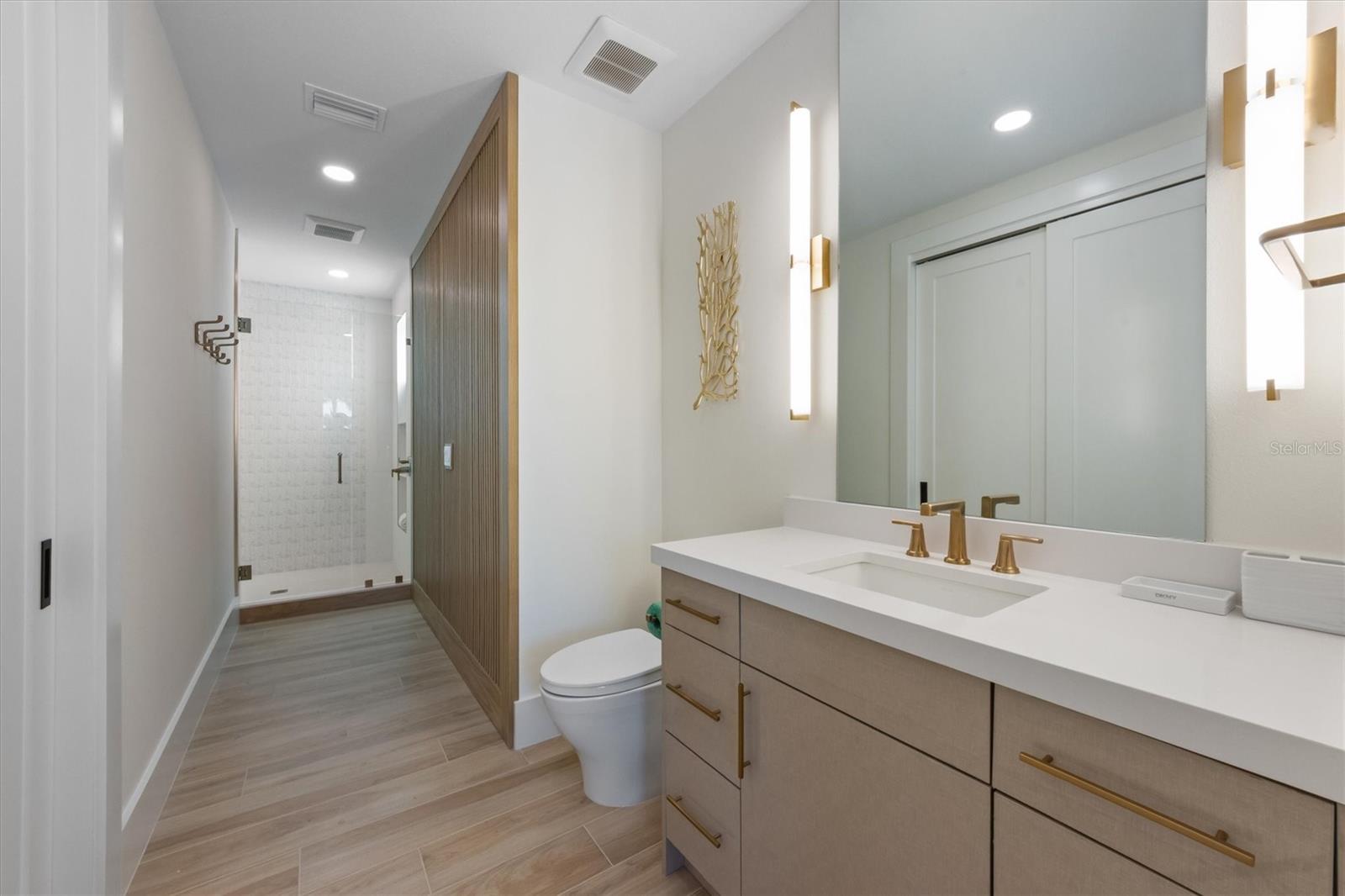 A4681449 Property Photo