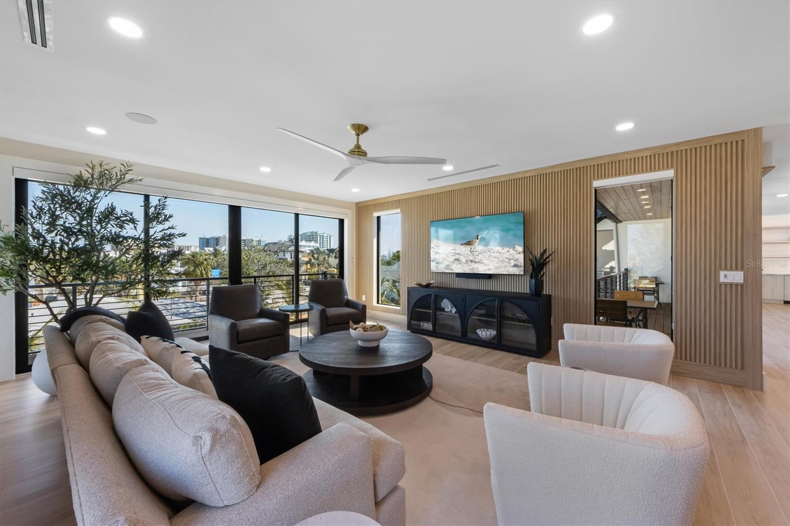 A4681449 Property Photo