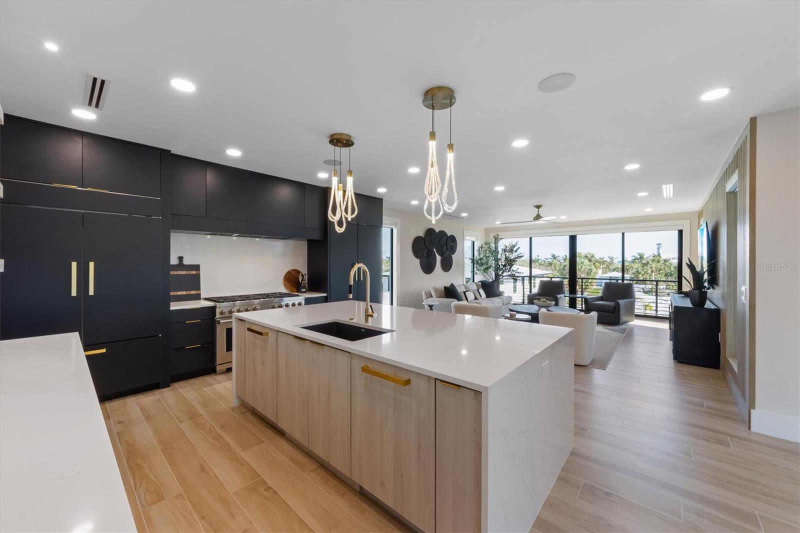 A4681449 Property Photo