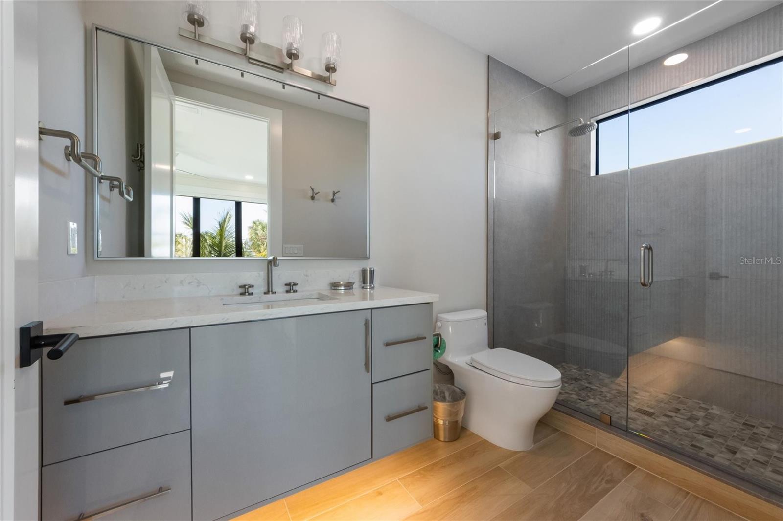 A4681449 Property Photo