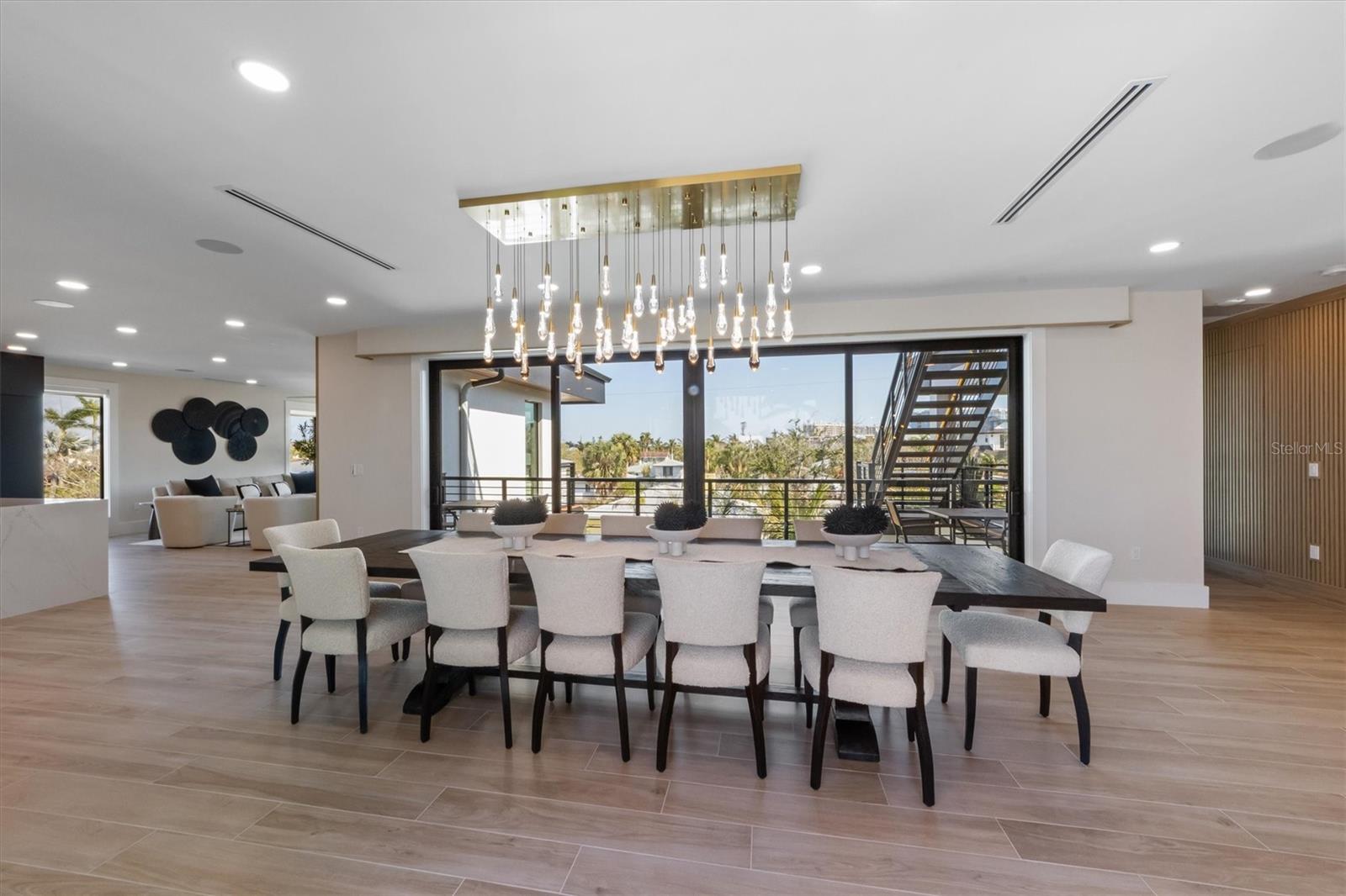 A4681449 Property Photo