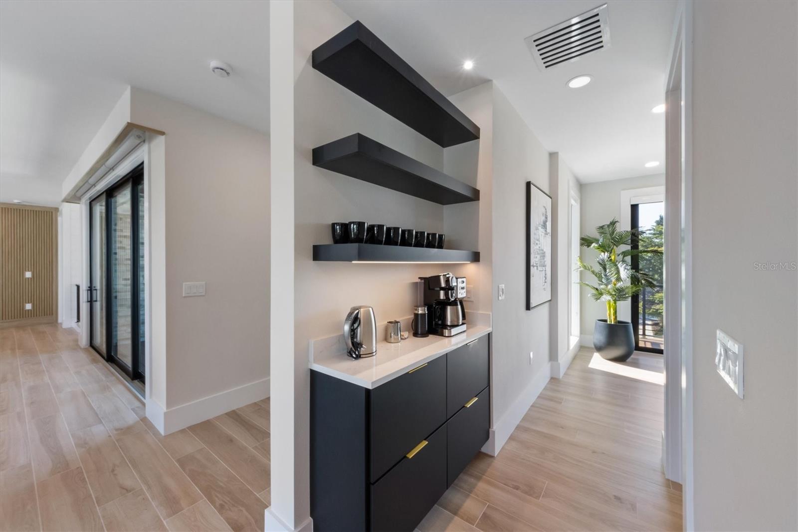 A4681449 Property Photo