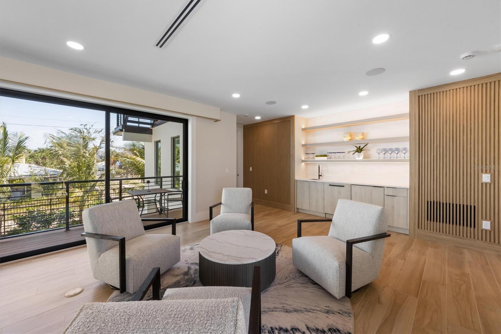 A4681449 Property Photo