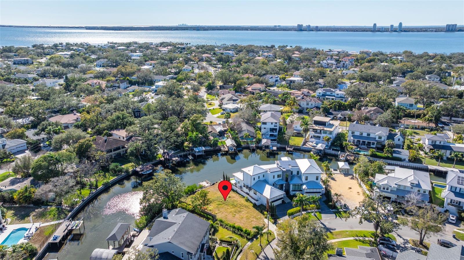 TB8473225 Property Photo