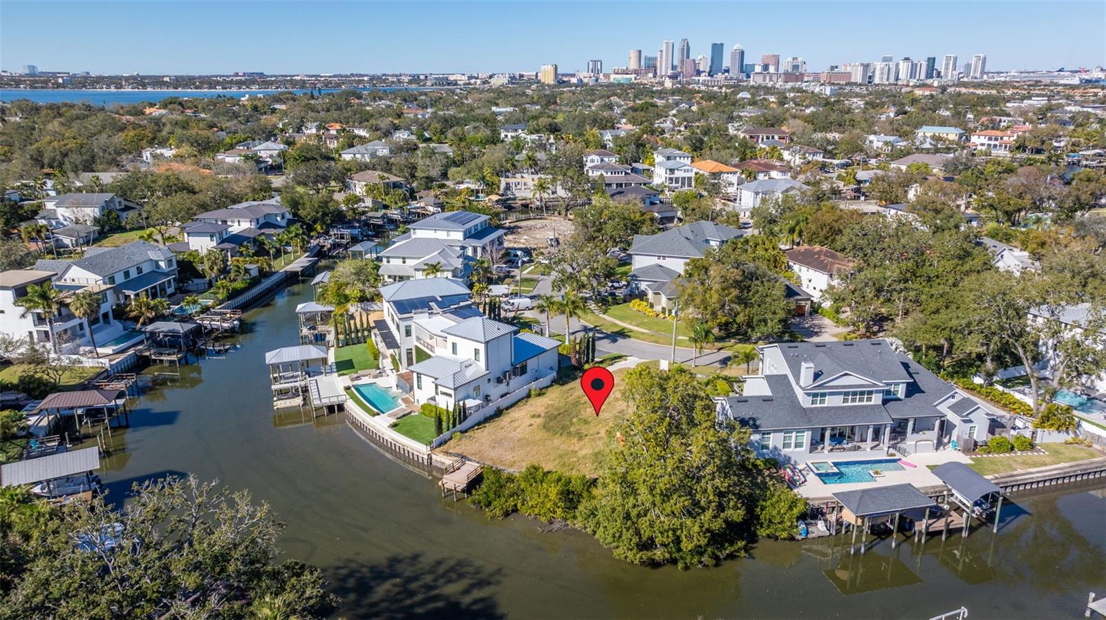 TB8473225 Property Photo