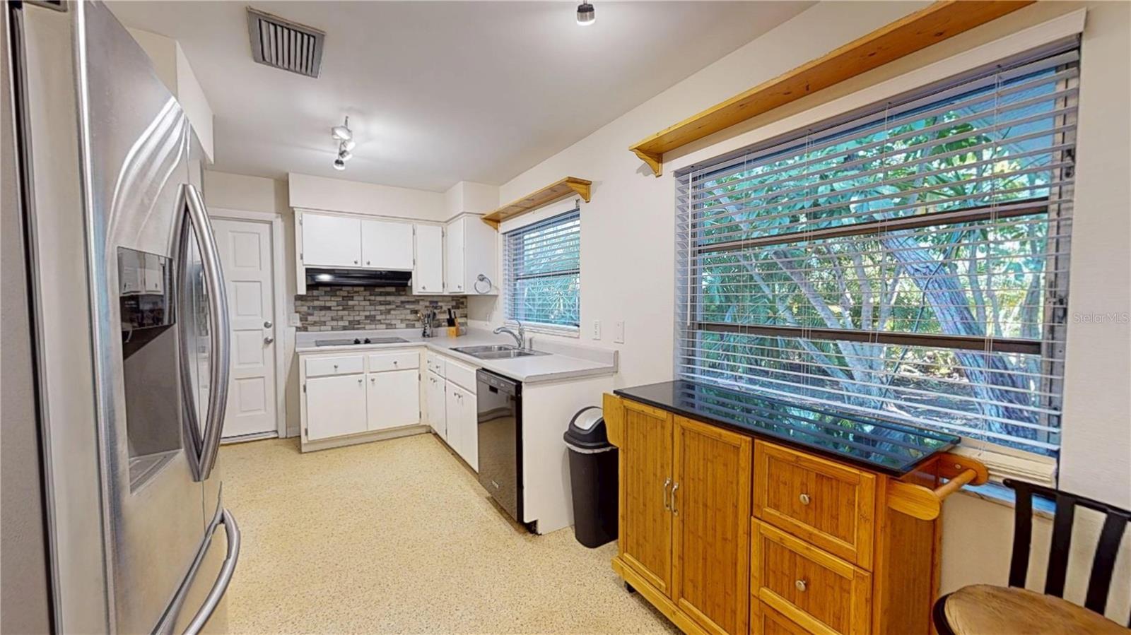 1546 BELLEAIR RD, CLEARWATER, FL, 33756