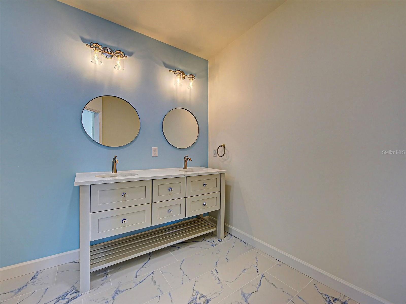 13095 VIA CASSIA, PLACIDA, FL, 33946
