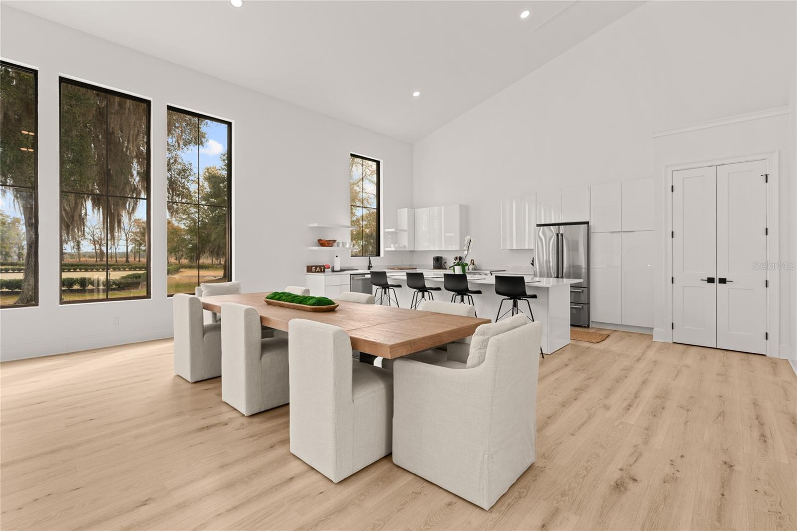 OM718236 Property Photo