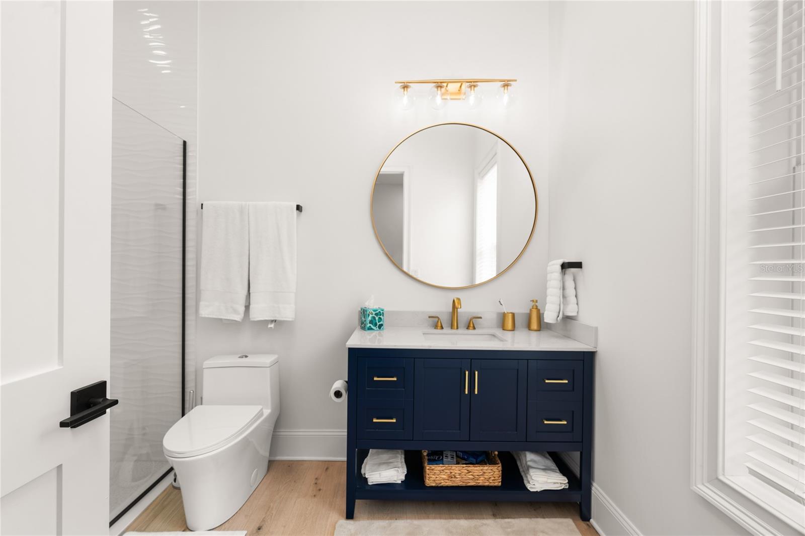 OM718236 Property Photo