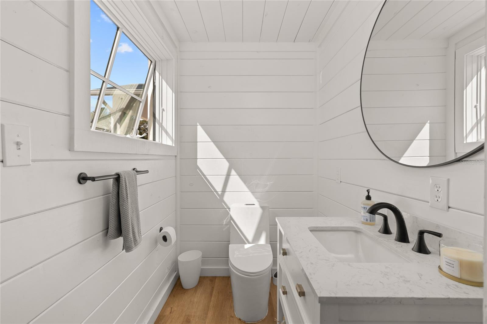 OM718236 Property Photo