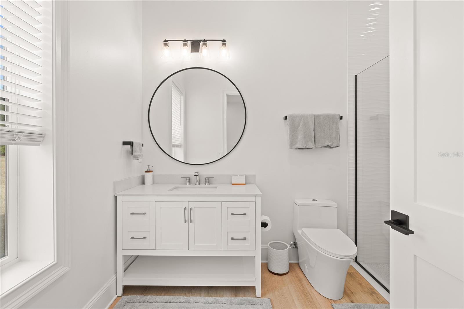 OM718236 Property Photo