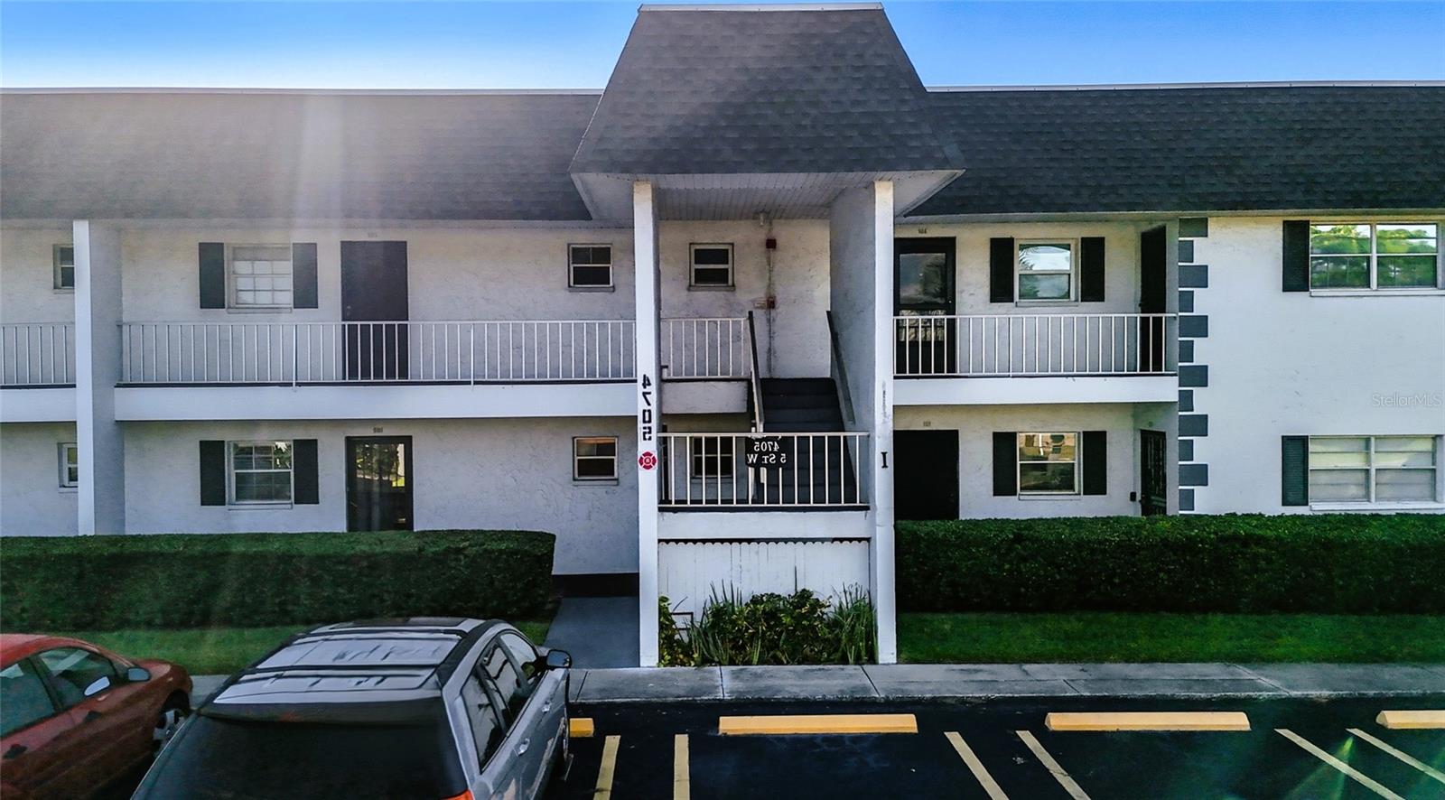 TB8473352 Property Photo