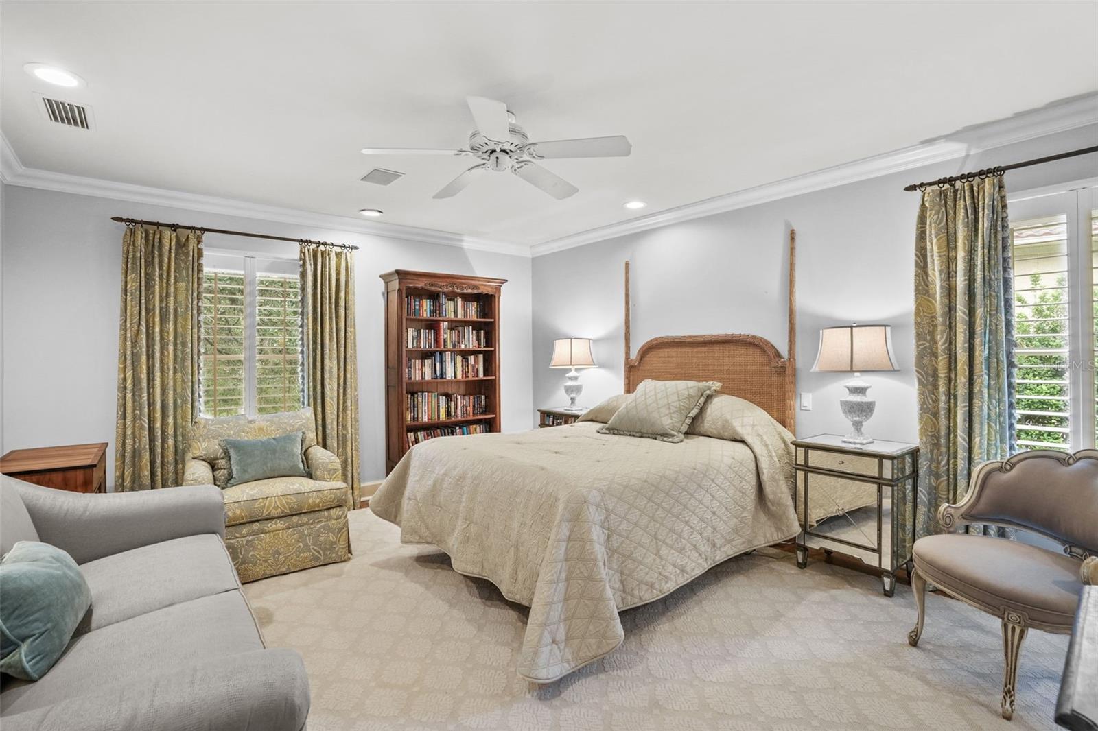 TB8473353 Property Photo