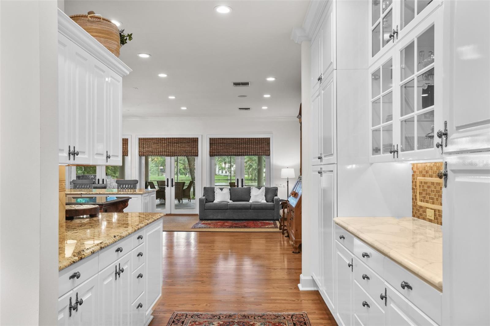 TB8473353 Property Photo