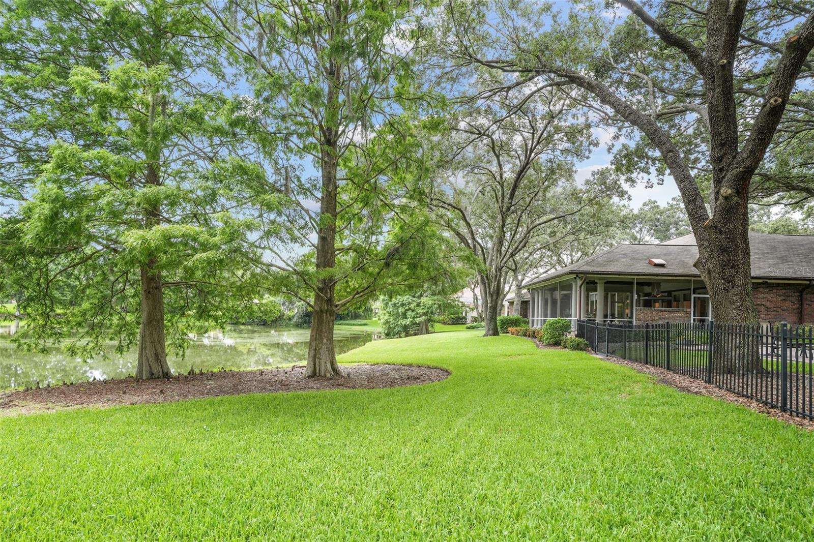 TB8473353 Property Photo