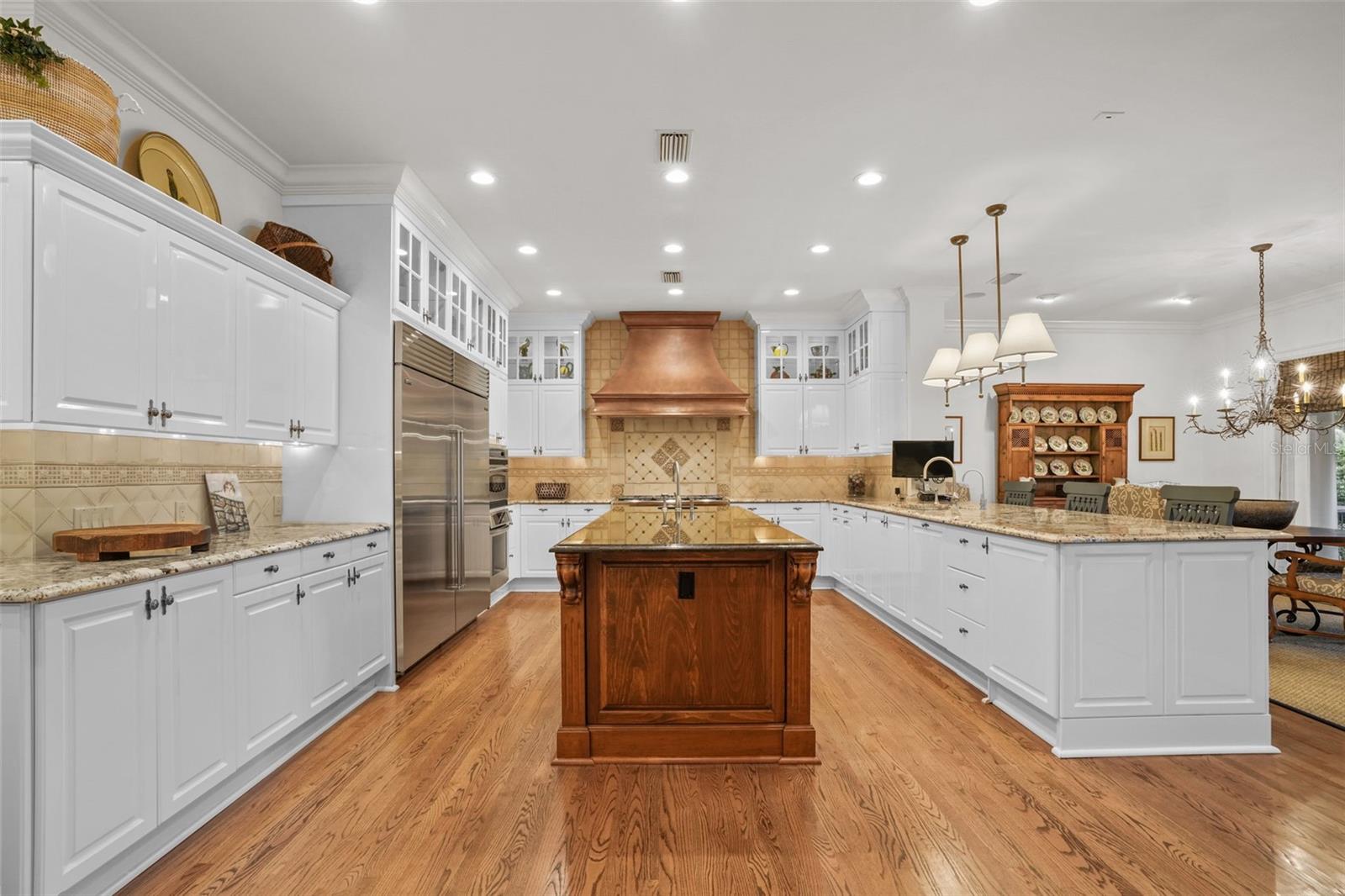 TB8473353 Property Photo