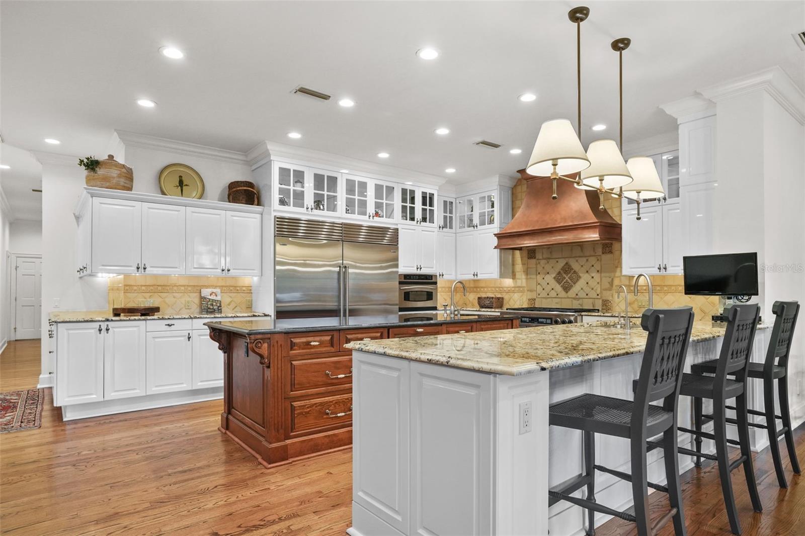 TB8473353 Property Photo