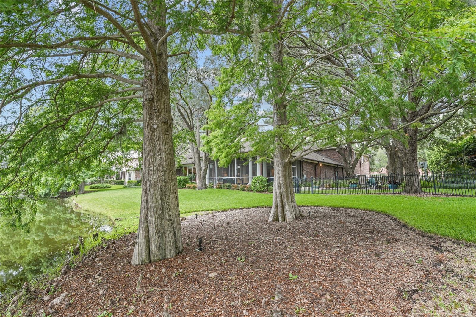 TB8473353 Property Photo