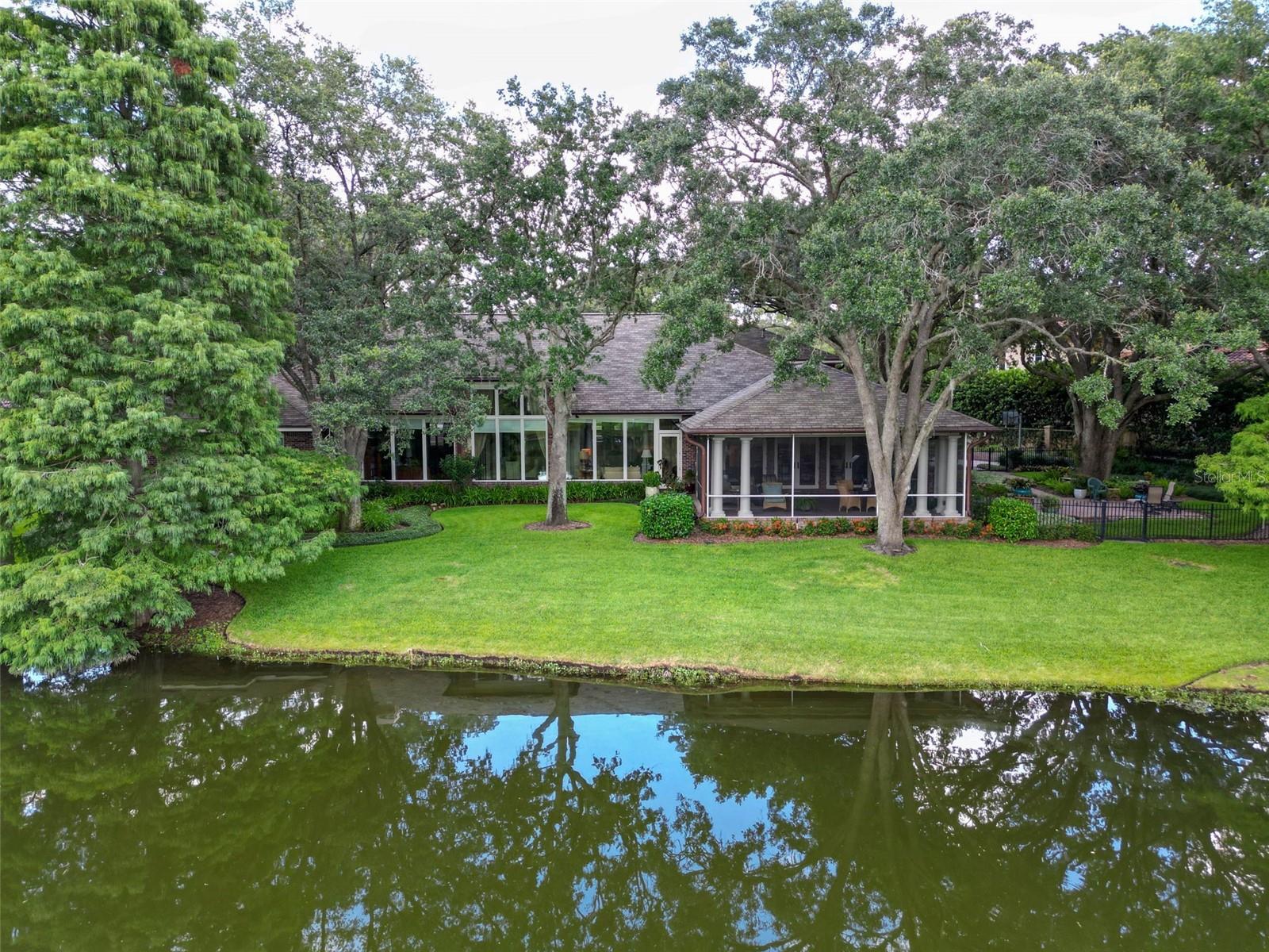 TB8473353 Property Photo